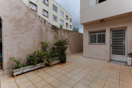 Casa à venda com 170m², 3 quartos e 2 vagasQuintal