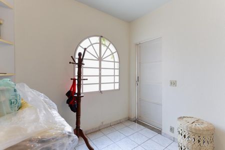 Casa à venda com 170m², 3 quartos e 2 vagasQuarto de serviço