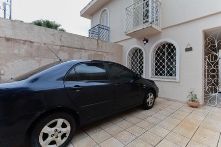 Casa à venda com 170m², 3 quartos e 2 vagasGaragem