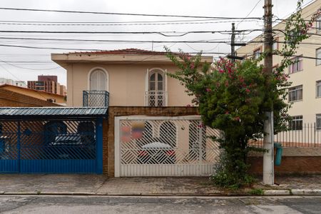 Casa à venda com 170m², 3 quartos e 2 vagasFachada