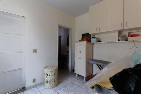Casa à venda com 170m², 3 quartos e 2 vagasQuarto de serviço