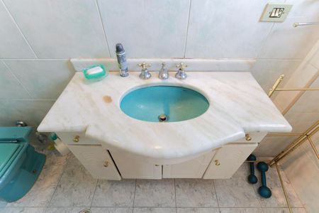 Casa à venda com 170m², 3 quartos e 2 vagasBanheiro da suíte