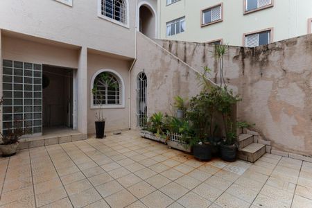 Casa à venda com 170m², 3 quartos e 2 vagasQuintal