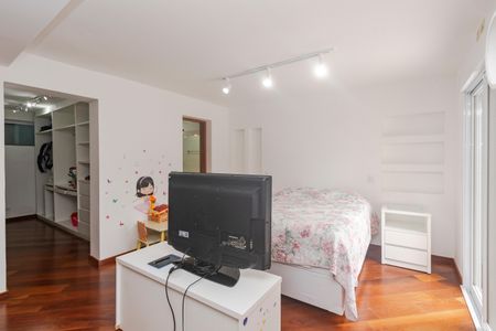 Casa à venda com 250m², 5 quartos e 3 vagasSuíte 2