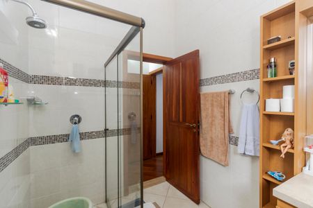 Casa à venda com 250m², 5 quartos e 3 vagasBanheiro da Suíte 3