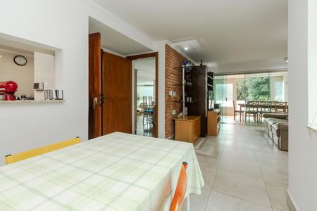 Casa à venda com 250m², 5 quartos e 3 vagasSala de Almoço