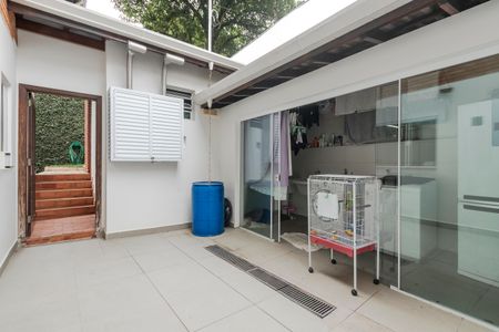 Casa à venda com 250m², 5 quartos e 3 vagasÁrea de Serviço