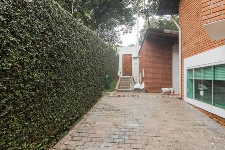 Casa à venda com 250m², 5 quartos e 3 vagasCorredor Lateral