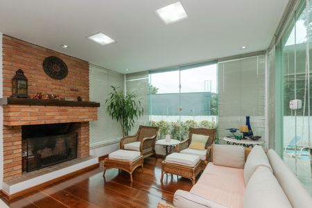 Casa à venda com 250m², 5 quartos e 3 vagasSala