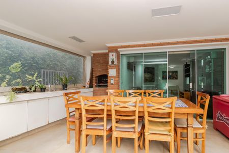 Casa à venda com 250m², 5 quartos e 3 vagasVaranda da Sala de TV