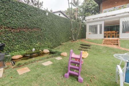 Casa à venda com 250m², 5 quartos e 3 vagasQuintal