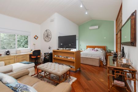 Casa à venda com 250m², 5 quartos e 3 vagasSuíte 1