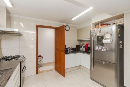 Casa à venda com 250m², 5 quartos e 3 vagasCozinha