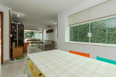 Casa à venda com 250m², 5 quartos e 3 vagasSala de Almoço