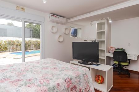 Casa à venda com 250m², 5 quartos e 3 vagasSuíte 2