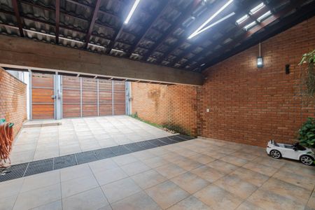 Casa à venda com 250m², 5 quartos e 3 vagasGaragem