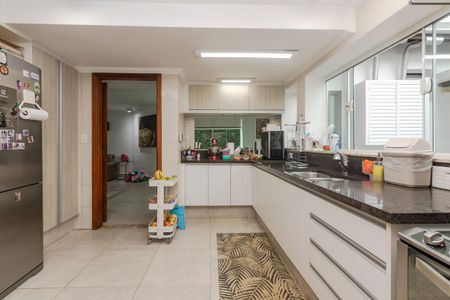 Casa à venda com 250m², 5 quartos e 3 vagasCozinha
