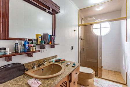 Casa à venda com 238m², 3 quartos e 3 vagas Casa à venda com 238m², 3 quartos e 3 vagasBanheiro da Suíte