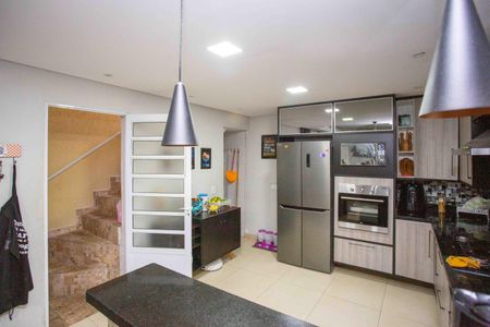 Casa para alugar com 320m², 4 quartos e 2 vagasCozinha