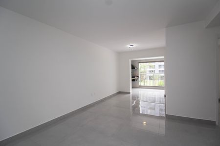 Sala de apartamento para alugar com 3 quartos, 85m² em City América, São Paulo