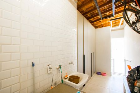 Apartamento à venda com 84m², 2 quartos e 1 vaga Apartamento à venda com 84m², 2 quartos e 1 vagaÁrea de serviço