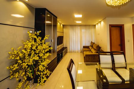 Apartamento para alugar com 4 quartos, 137m² em Castelo, Belo Horizonte