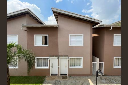 Casa de condomínio para alugar com 100m², 2 quartos e 1 vaga Casa de condomínio para alugar com 100m², 2 quartos e 1 vagaFachada