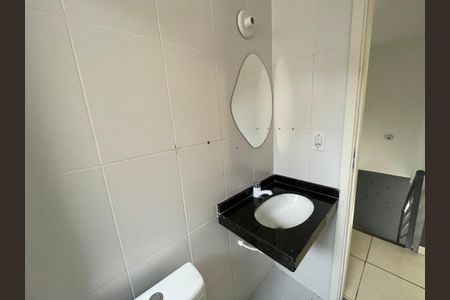 Casa de condomínio para alugar com 100m², 2 quartos e 1 vaga Casa de condomínio para alugar com 100m², 2 quartos e 1 vagaBanheiro
