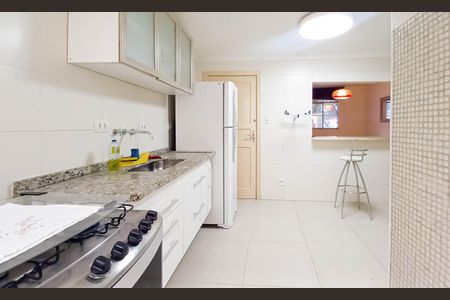 Apartamento à venda com 100m², 2 quartos e sem vaga Apartamento à venda com 100m², 2 quartos e sem vagaCozinha