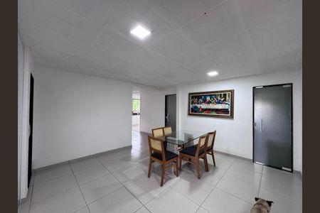 Sala de casa à venda com 3 quartos, 200m² em Jacarepaguá, Rio de Janeiro