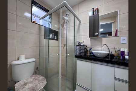 Casa à venda com 200m², 3 quartos e 1 vagaSuíte - Banheiro