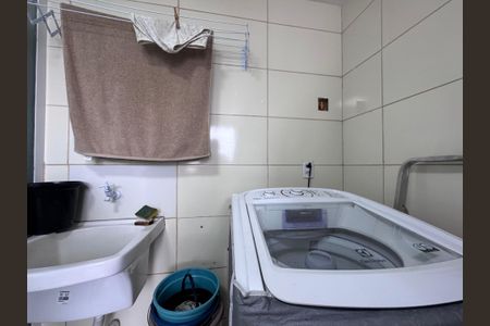 Casa à venda com 200m², 3 quartos e 1 vagaCozinha e Área de Serviço