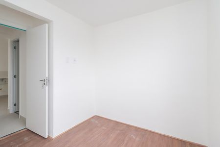Quarto 1 de apartamento para alugar com 2 quartos, 32m² em Vila Carmosina, São Paulo