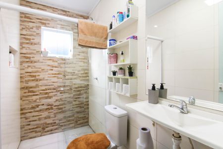 Casa à venda com 90m², 3 quartos e 1 vaga Casa à venda com 90m², 3 quartos e 1 vagaBanheiro