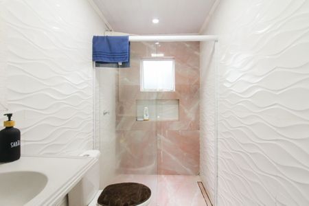 Casa à venda com 90m², 3 quartos e 1 vaga Casa à venda com 90m², 3 quartos e 1 vagaBanheiro da Suíte