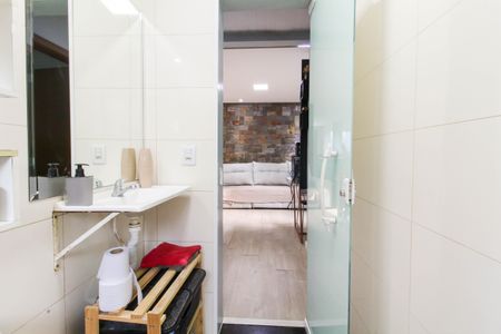 Casa à venda com 90m², 3 quartos e 1 vaga Casa à venda com 90m², 3 quartos e 1 vagaBanheiro