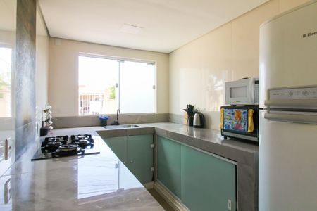 Casa à venda com 90m², 3 quartos e 1 vaga Casa à venda com 90m², 3 quartos e 1 vagaCozinha