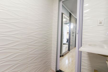 Casa à venda com 90m², 3 quartos e 1 vaga Casa à venda com 90m², 3 quartos e 1 vagaBanheiro da Suíte