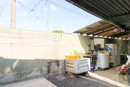Casa à venda com 90m², 3 quartos e 1 vaga Casa à venda com 90m², 3 quartos e 1 vagaÁrea externa
