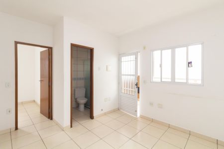 Sala/Cozinha de apartamento para alugar com 1 quarto, 32m² em Jardim Lideranca, São Paulo