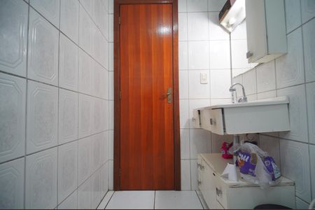 Casa à venda com 96m², 2 quartos e 1 vagaBanheiro