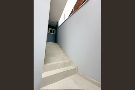 Apartamento para alugar com 50m², 1 quarto e 1 vagaEscada