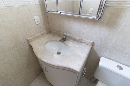 Casa de condomínio à venda com 75m², 2 quartos e 2 vagasBanheiro da Suíte 1