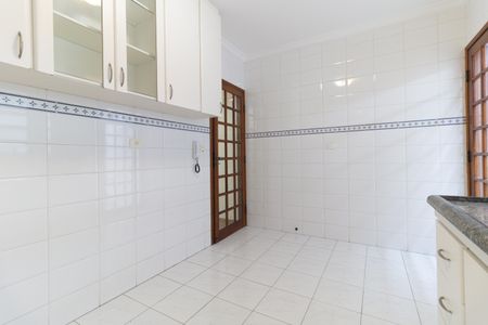 Casa de condomínio à venda com 75m², 2 quartos e 2 vagasCozinha 