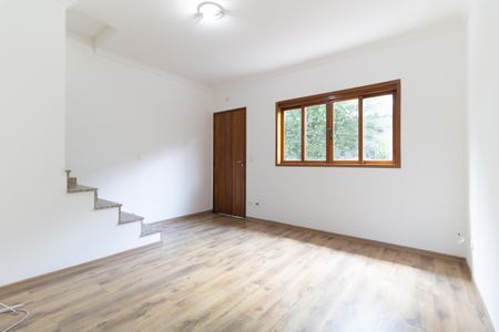 Sala de casa de condomínio à venda com 2 quartos, 75m² em Vila Brasilio Machado, São Paulo