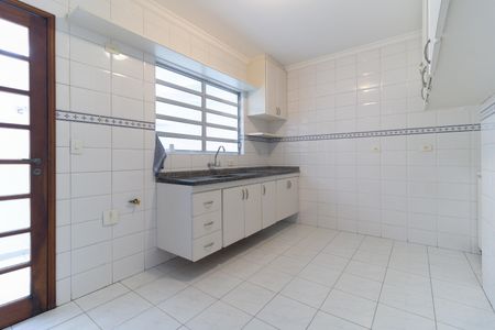 Casa de condomínio à venda com 75m², 2 quartos e 2 vagasCozinha 