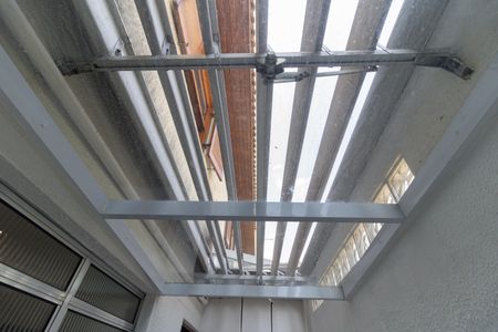 Casa de condomínio à venda com 75m², 2 quartos e 2 vagasLavanderia