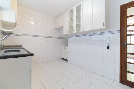 Casa de condomínio à venda com 75m², 2 quartos e 2 vagasCozinha 