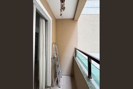 Apartamento à venda com 57m², 2 quartos e 1 vaga Apartamento à venda com 57m², 2 quartos e 1 vagaSacada