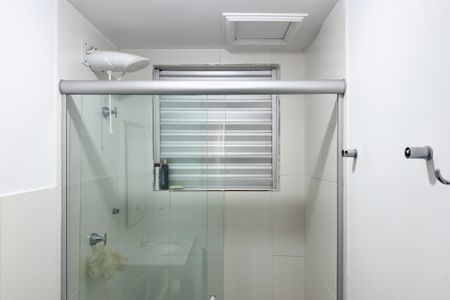 Apartamento à venda com 57m², 2 quartos e 1 vaga Apartamento à venda com 57m², 2 quartos e 1 vagaBanheiro Social